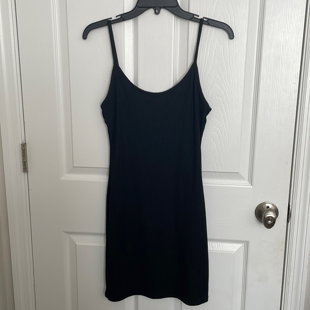 Black bodycon dress